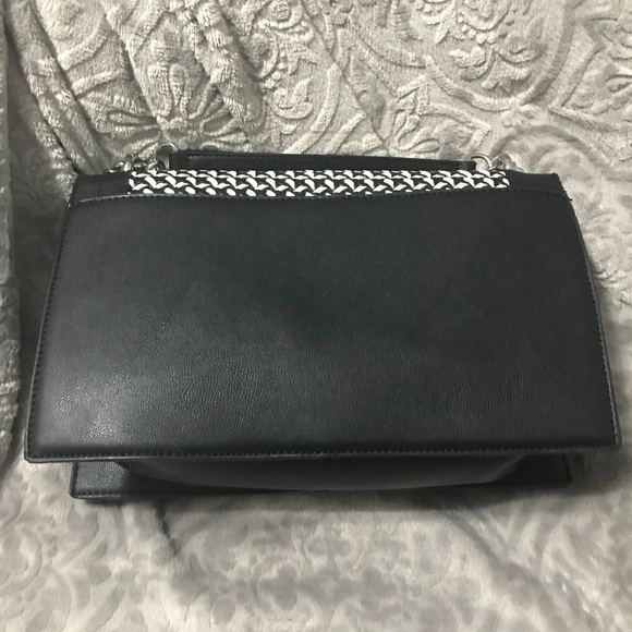 Brand new INC pocketbook - Picture 5 of 7